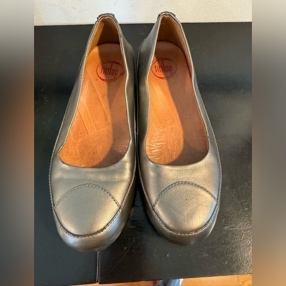 Fitflop silver flats size 4.5 - Picture 1 of 6